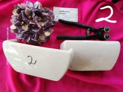 Halved cream vase with smooth glaze and flat back – ready for mosaic use